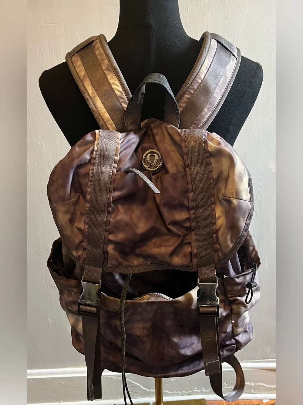 Lululemon Wanderlust Rucksack Snowy Owl Print Large Backpack Purple & Grey Rare